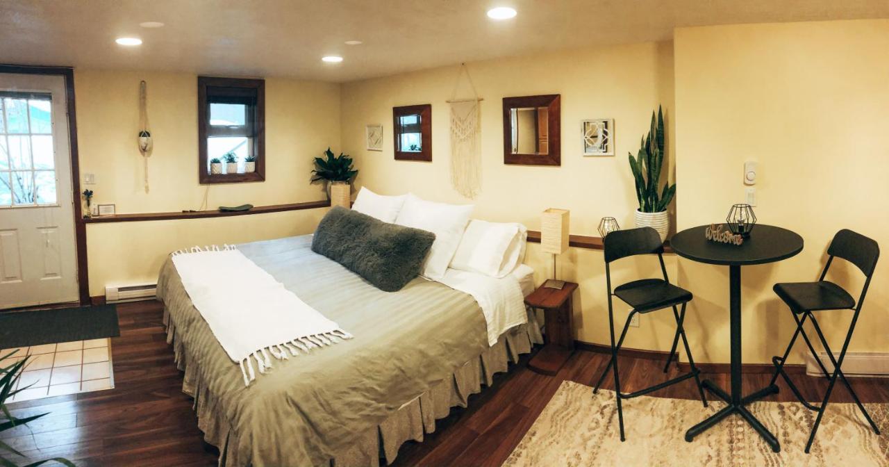 Wildflower Private Studio Suite By Belle Neige Whistler Kültér fotó